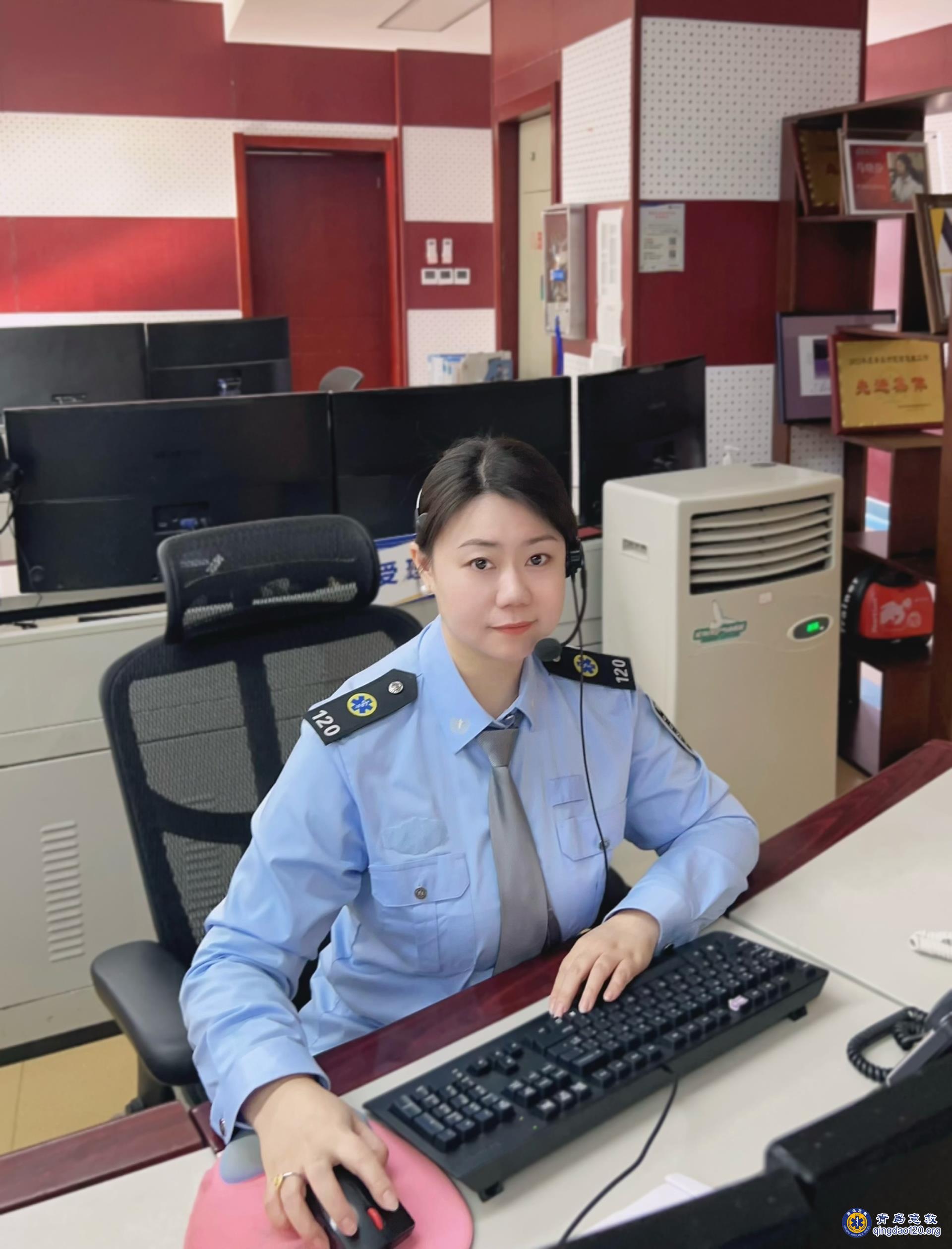 杨佳珺.jpg